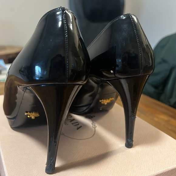Prada Black Vernice Pump size 39 - Picture 10 of 13